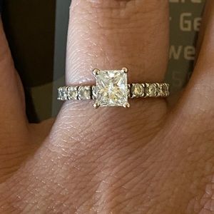 14k white gold diamond engagement ring size 6